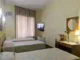 Трёхместный номер Стандарт с балконом