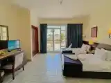 Номер Стандарт с видом на бассейн