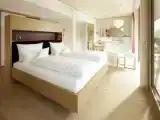 Люкс с балконом