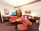 Трёхместный семейный номер Стандарт c 1 комнатой