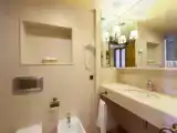 Трёхместный номер с балконом