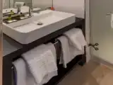 Одноместный номер с видом на аэропорт