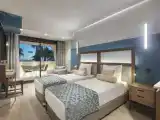 Номер Стандарт с частичным видом на море