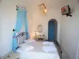Двухместный номер Эконом с частичным видом на море