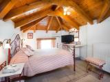 Люкс c 1 комнатой с балконом и с частичным видом на море