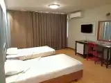 Трёхместный номер Deluxe с балконом