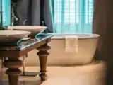 Четырёхместный люкс с красивым видом из окна