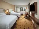 Четырёхместный номер Deluxe с видом на город