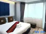 Люкс с балконом
