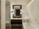 Двухместный номер Premier с видом на озеро