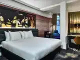 Двухместный номер Deluxe с видом на канал