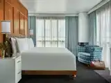 Люкс с видом на город