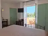 Двухместный номер Стандарт с балконом и с видом на сад