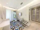 Бунгало с видом на сад
