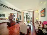 Семейный люкс с балконом и с видом на реку
