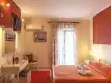 Трёхместный номер Стандарт с балконом