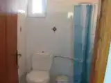 Четырёхместный семейный номер Стандарт Цокольный этаж с видом на сад
