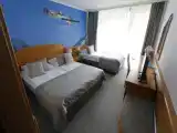 Трёхместный номер с балконом