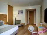 Люкс с общим бассейном Executive