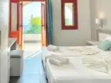 Двухместный номер Superior с балконом и с видом на море