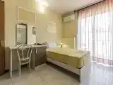 Трёхместный семейный номер Стандарт с балконом
