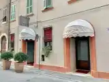 Номер Business