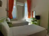 Номер Стандарт с балконом и с видом на сад