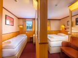 Трёхместный Cabin