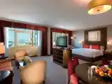 Двухместный номер Swiss Executive Premium