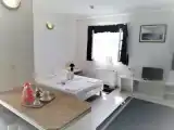 Трёхместный номер Стандарт с видом на бассейн