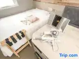 Кровать в общем номере (женский номер)