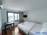 Трёхместный номер Deluxe