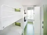 Кровать в общем номере (женский номер)