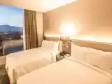 Четырёхместный номер Volcano view Guest +Bathtub