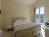 Двухместный номер Стандарт с частичным видом на море