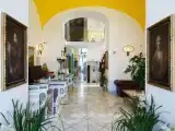 Run of House