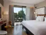 Двухместный номер Signature Superior с балконом и с видом на парк
