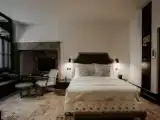 Трёхместный (King or Twin beds with the option to add a third bed) номер с видом на внутренний дворик