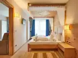 Полулюкс