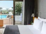 Двухместный номер Superior с видом на бассейн