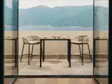 Люкс с балконом и с видом на озеро