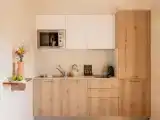 Коттедж с 2 комнатами с видом на сад