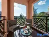 Двухместный номер Superior с видом на бассейн