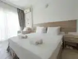 Двухместный номер Стандарт с частичным видом на море