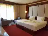 Двухместный полулюкс с видом на бассейн