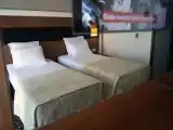 Трёхместный номер Стандарт с частичным видом на море
