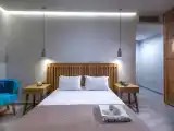 Номер Эконом с балконом и с частичным видом на море