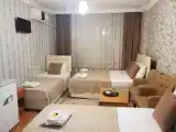 Четырёхместный номер Стандарт с видом на улицу