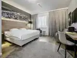 Номер Семейный с видом на аэропорт