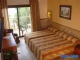Трёхместный номер Стандарт